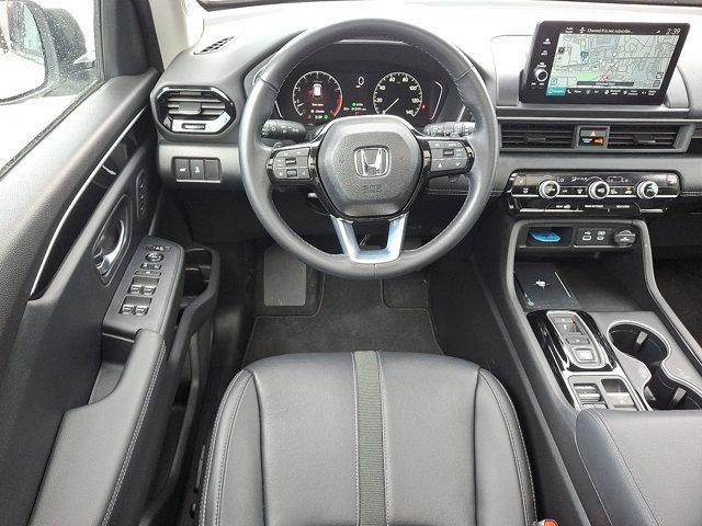 used 2023 Honda Pilot car, priced at $43,990