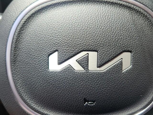 new 2025 Kia Carnival car, priced at $40,655