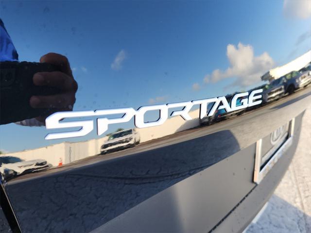 new 2025 Kia Sportage car, priced at $30,361