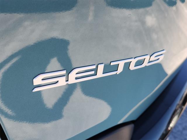 new 2025 Kia Seltos car, priced at $26,612