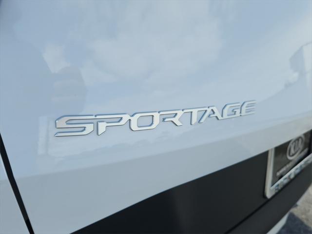 new 2025 Kia Sportage car, priced at $30,951