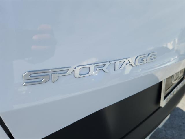 new 2025 Kia Sportage car, priced at $32,174