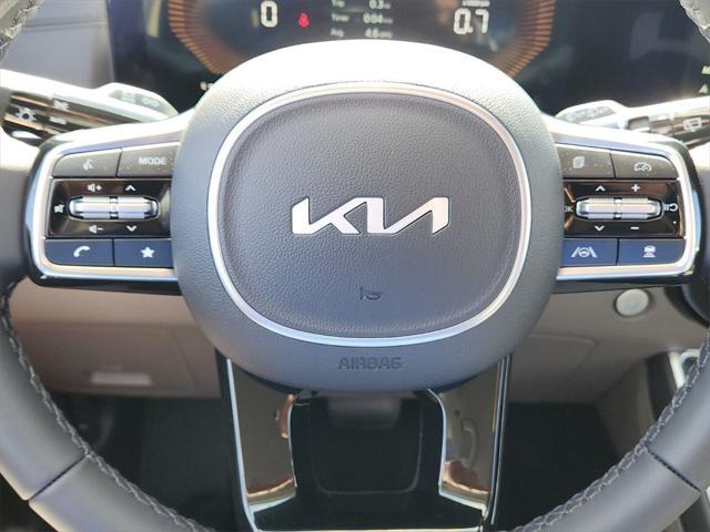 new 2025 Kia Carnival car, priced at $39,660