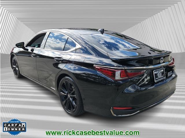 used 2022 Lexus ES 300h car, priced at $32,990