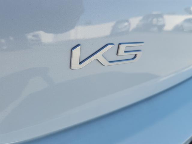 new 2025 Kia K5 car, priced at $30,009