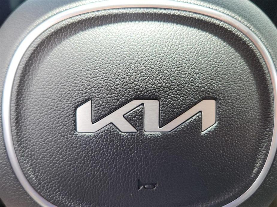 new 2025 Kia Carnival car, priced at $40,160