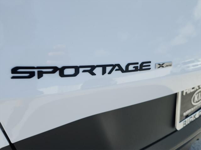 new 2025 Kia Sportage car, priced at $39,011