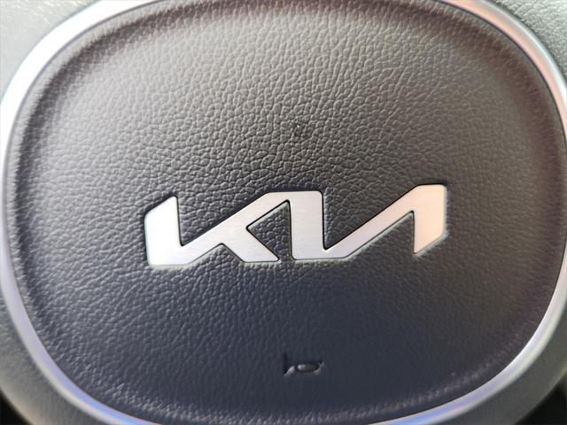 new 2025 Kia Carnival car, priced at $40,160