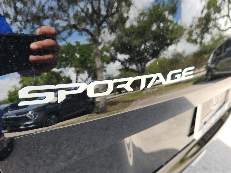 new 2025 Kia Sportage car, priced at $35,425