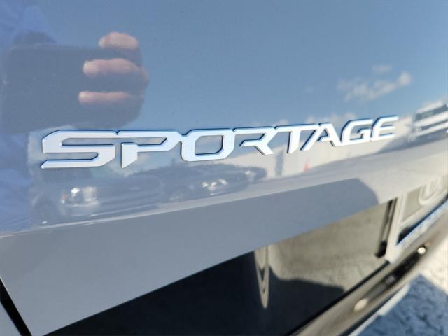 new 2025 Kia Sportage car, priced at $35,798