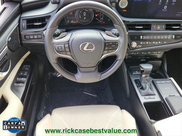 used 2022 Lexus ES 300h car, priced at $43,750