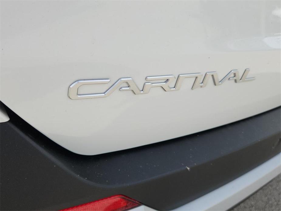 new 2025 Kia Carnival car, priced at $40,655