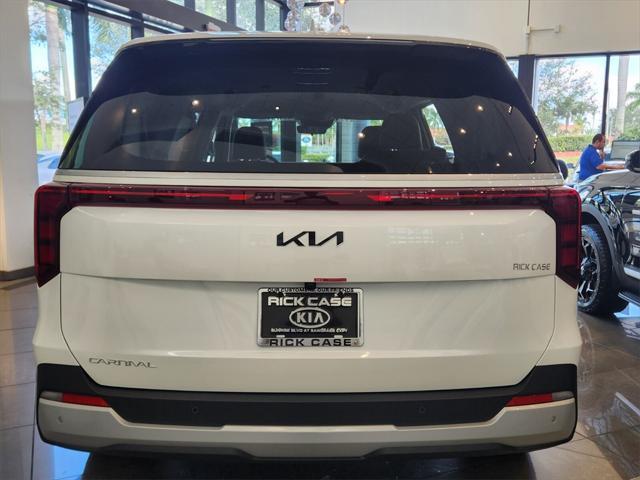 new 2025 Kia Carnival car, priced at $40,655