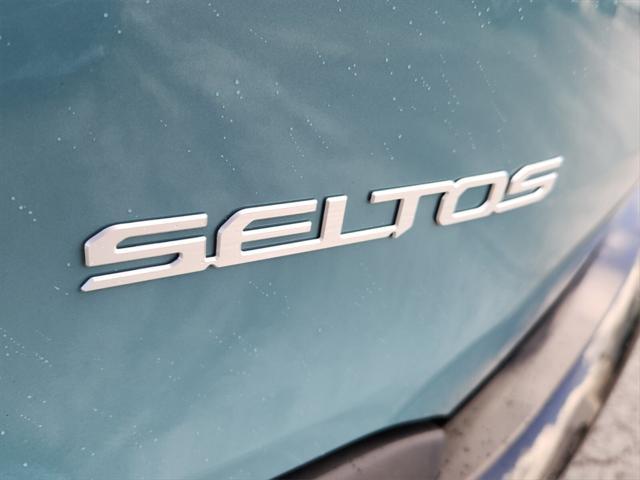 new 2025 Kia Seltos car, priced at $26,612