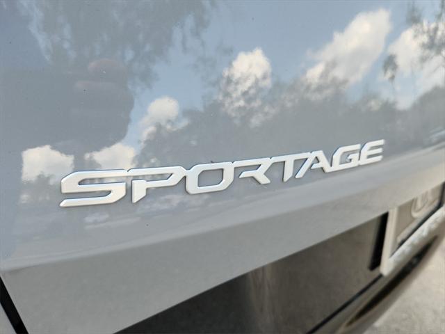 new 2025 Kia Sportage car, priced at $34,013