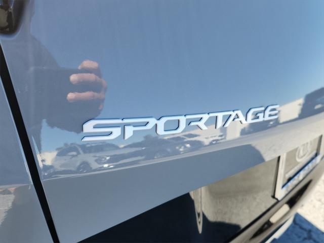 new 2025 Kia Sportage car, priced at $37,552