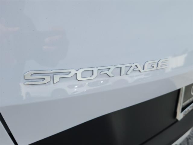 new 2025 Kia Sportage car, priced at $32,174