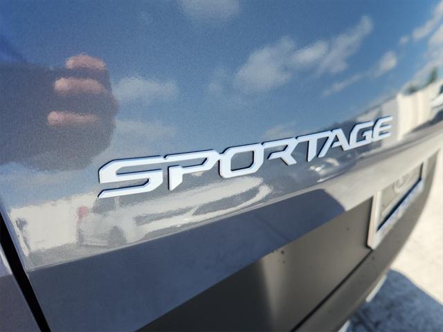 new 2025 Kia Sportage car, priced at $30,578