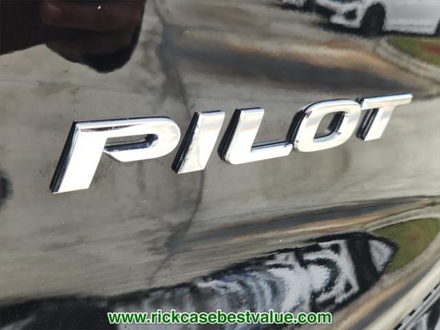 used 2022 Honda Pilot car, priced at $29,500