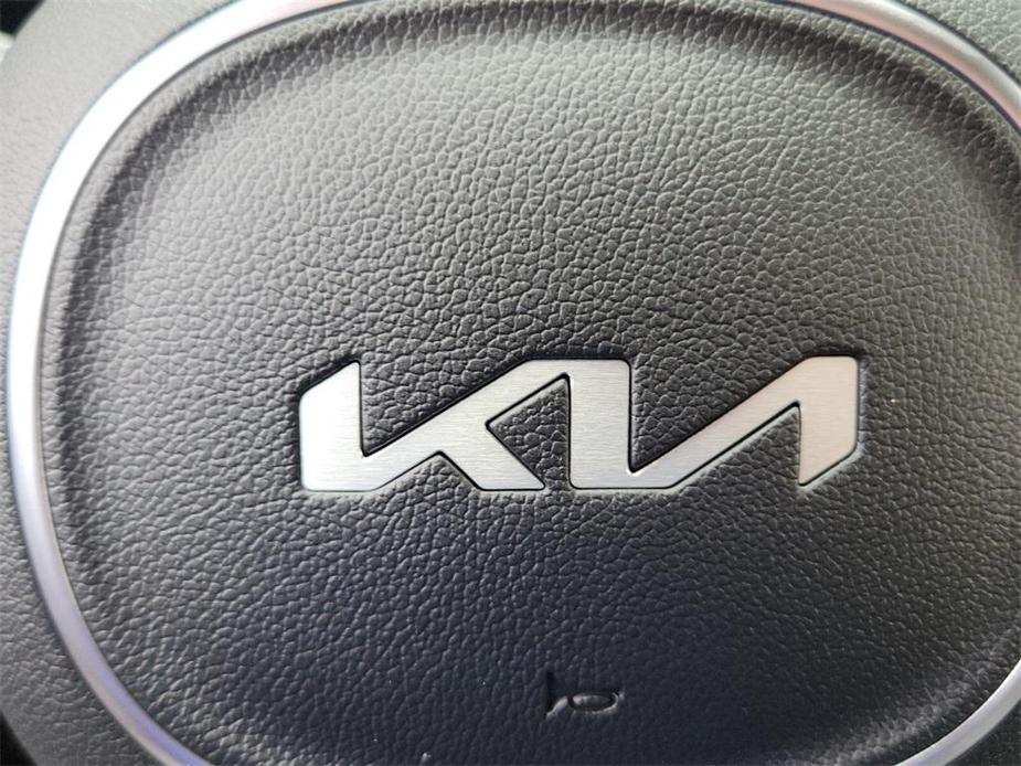 new 2025 Kia Carnival car, priced at $40,160