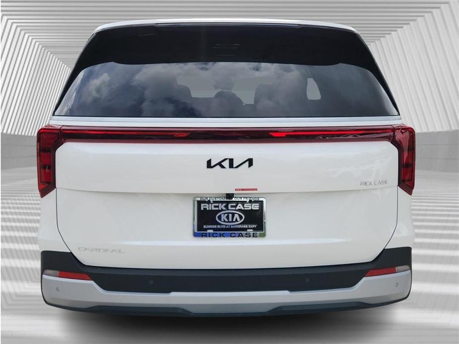 new 2025 Kia Carnival car, priced at $40,655