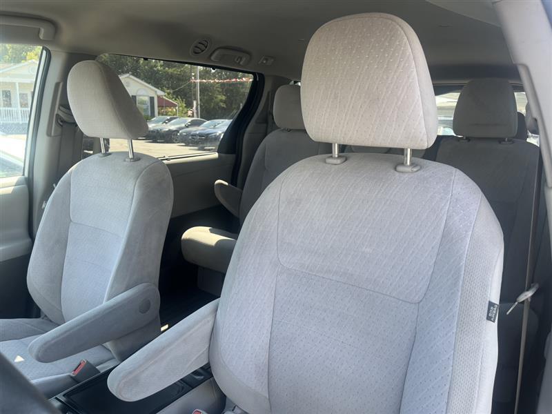 used 2020 Toyota Sienna car, priced at $15,492
