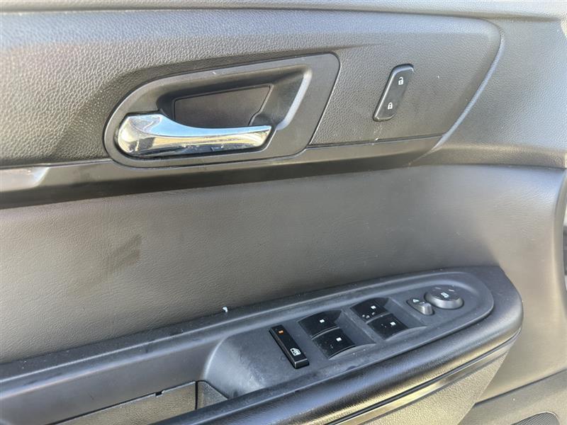 used 2014 Chevrolet Traverse car, priced at $8,992