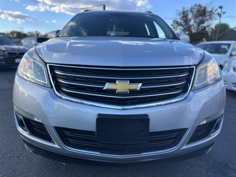 used 2014 Chevrolet Traverse car, priced at $8,992