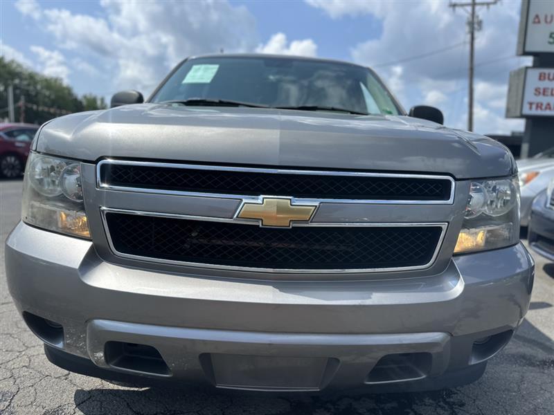 used 2007 Chevrolet Suburban car, priced at $6,990