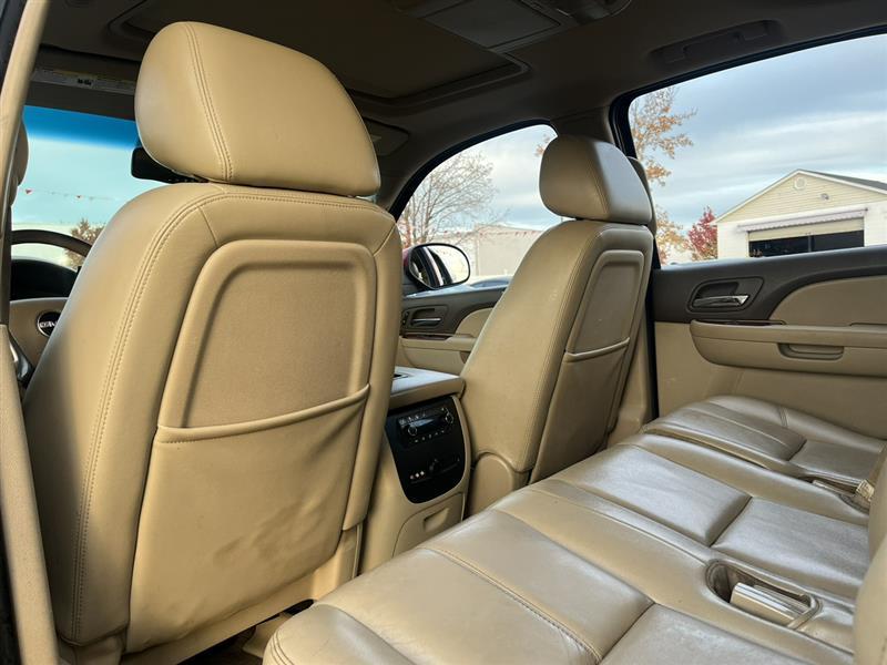 used 2013 GMC Yukon XL car