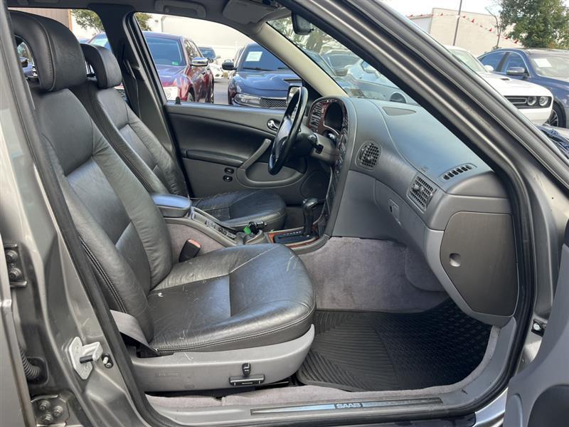 used 2001 Saab 9-5 car, priced at $2,490