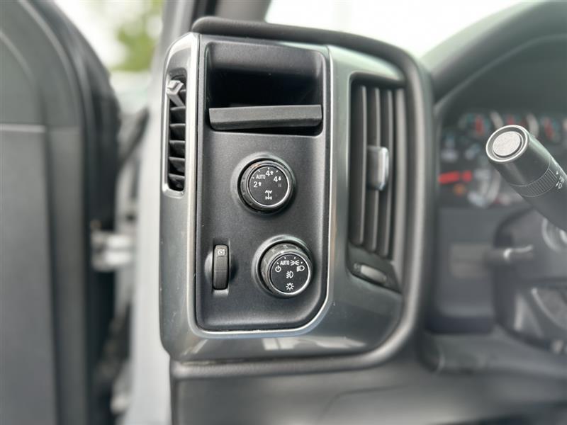 used 2014 Chevrolet Silverado 1500 car, priced at $14,192