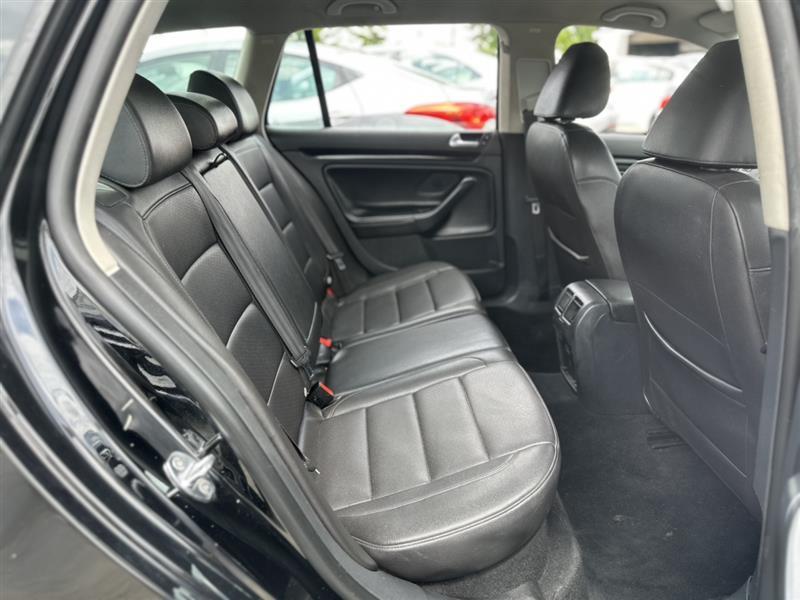 used 2013 Volkswagen Jetta SportWagen car, priced at $8,291
