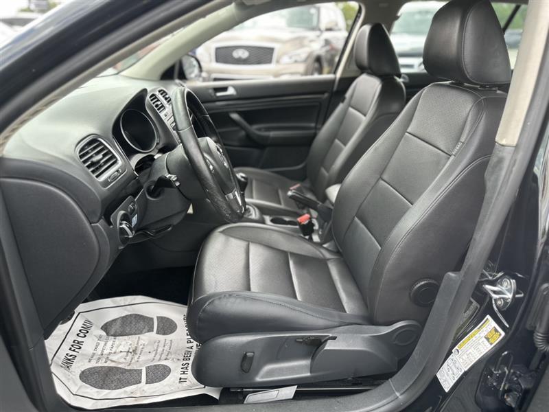 used 2013 Volkswagen Jetta SportWagen car, priced at $8,291
