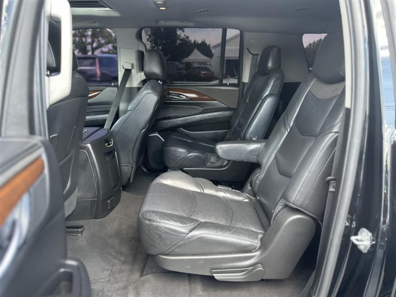 used 2018 Cadillac Escalade ESV car, priced at $17,993