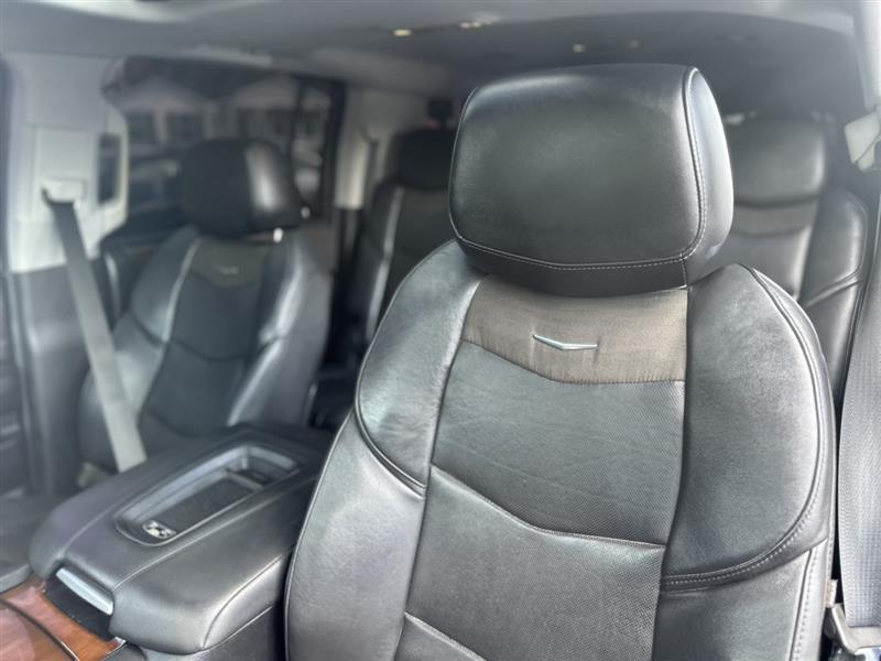 used 2018 Cadillac Escalade ESV car, priced at $17,993
