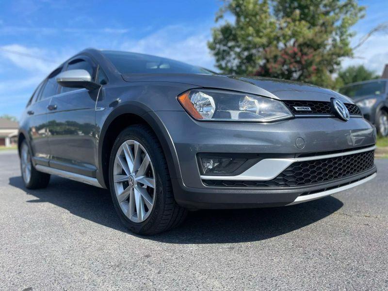 used 2017 Volkswagen Golf Alltrack car, priced at $9,494