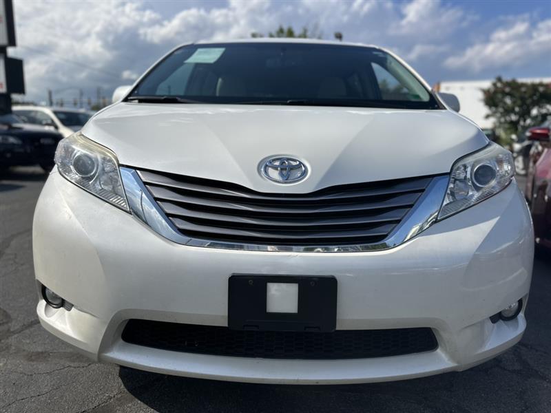 used 2017 Toyota Sienna car