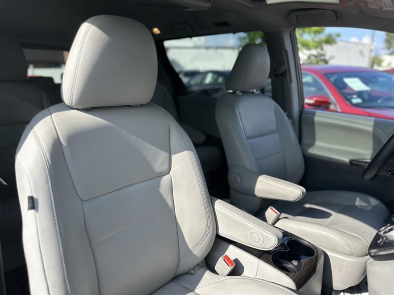 used 2017 Toyota Sienna car