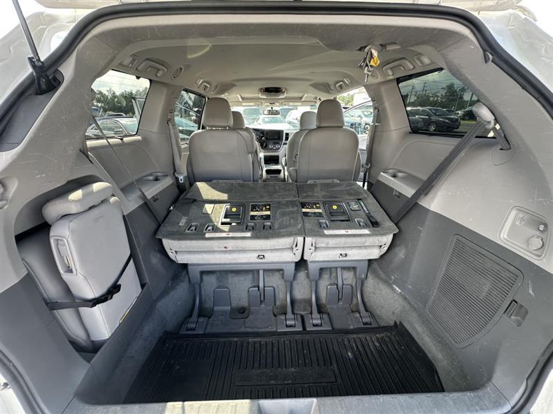 used 2017 Toyota Sienna car