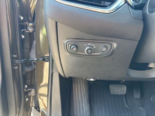 used 2024 Chevrolet Equinox car, priced at $30,896