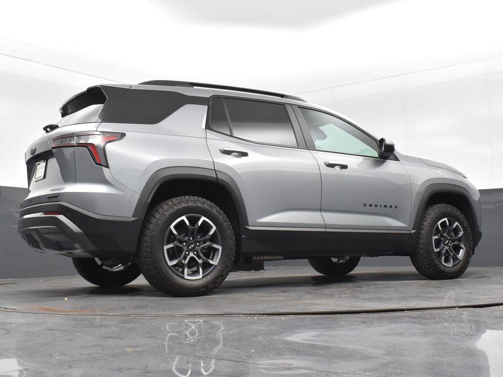 used 2025 Chevrolet Equinox car, priced at $30,193