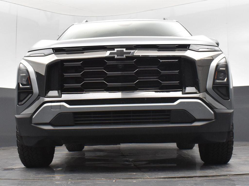 used 2025 Chevrolet Equinox car, priced at $30,193