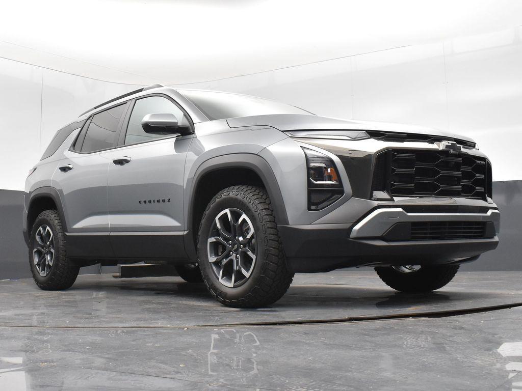 used 2025 Chevrolet Equinox car, priced at $30,193