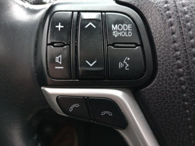 used 2018 Toyota Highlander car, priced at $17,495