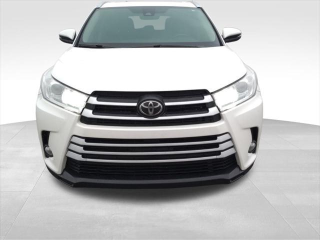 used 2018 Toyota Highlander car, priced at $19,653