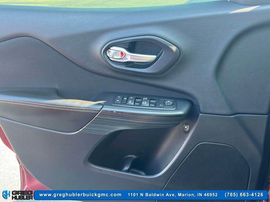 used 2015 Jeep Cherokee car, priced at $13,438