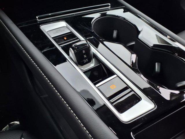 new 2025 Volkswagen Atlas car, priced at $49,604