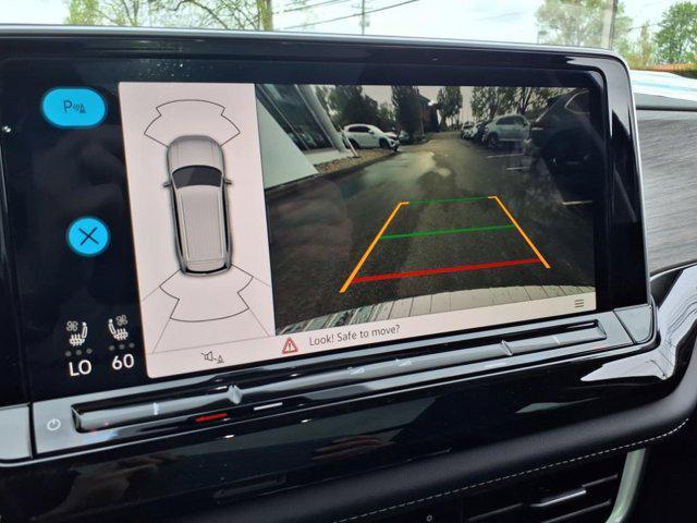 new 2025 Volkswagen Atlas car, priced at $49,604