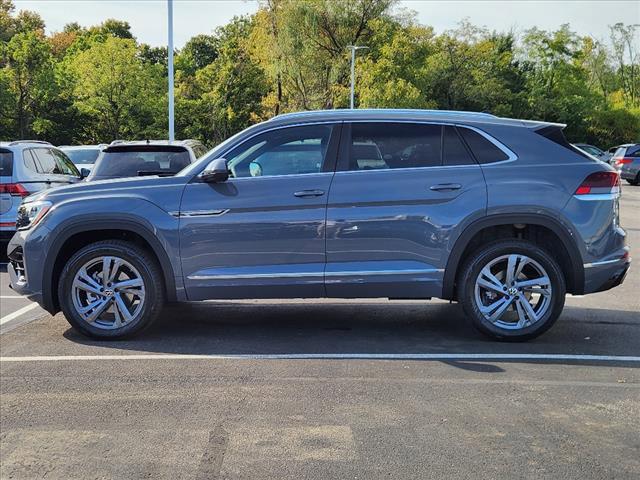 new 2024 Volkswagen Atlas Cross Sport car, priced at $50,295